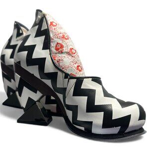 IRREGULAR CHOICE BOTOXIC CHEVRON Gothic WOMENS HIGH HEELS WEDGES Chunky SIZE 8